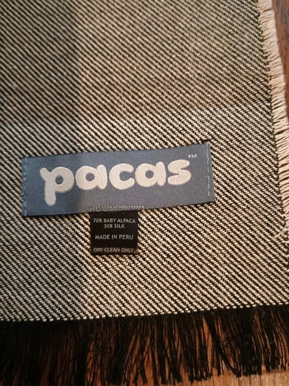 Pacas Rectangle Scarf Large Black White Check Baby Alpaca Silk Blend Peru NWOT